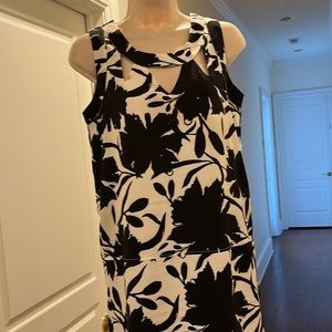 CLUNY sleeveless dress